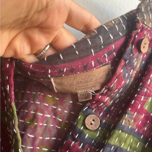 Kantha Bae | Oversized Tunic - Picture 2 of 2